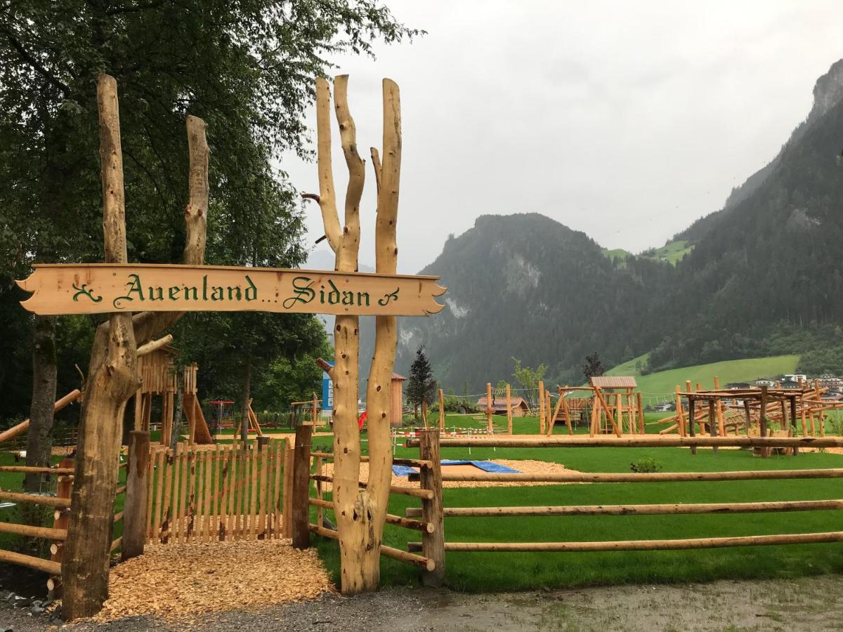 Monas Home Mayrhofen Exterior foto